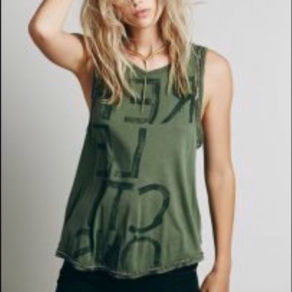 Free People Tops - 😍Free People Slinky Rock beaded Tank